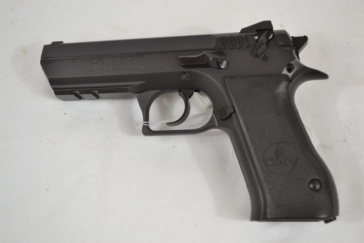 Used IWI Jericho 941 Semi-Auto 9mm, 3 Mags, Holster, Mag Pouch ...