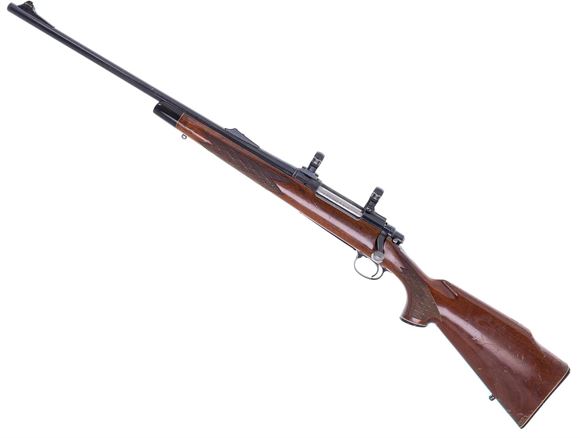 Picture of Used Remington 700 BDL Left Hand Bolt Action Rifle, 30-06 SPRG, 22" Blued Barrel, Missing Rear Sight, 1" High Rings, Walnut Stock, Fair Condition