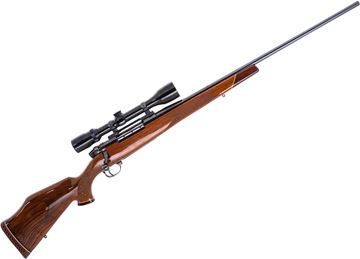 Picture of Used Weatherby Mark V Deluxe Bolt-Action Rifle, 30-06 Sprg, 24" barrel, Blued, Wood Stock, Bushnell Scopechief IV 4x40 Riflescope, Very Good Condition